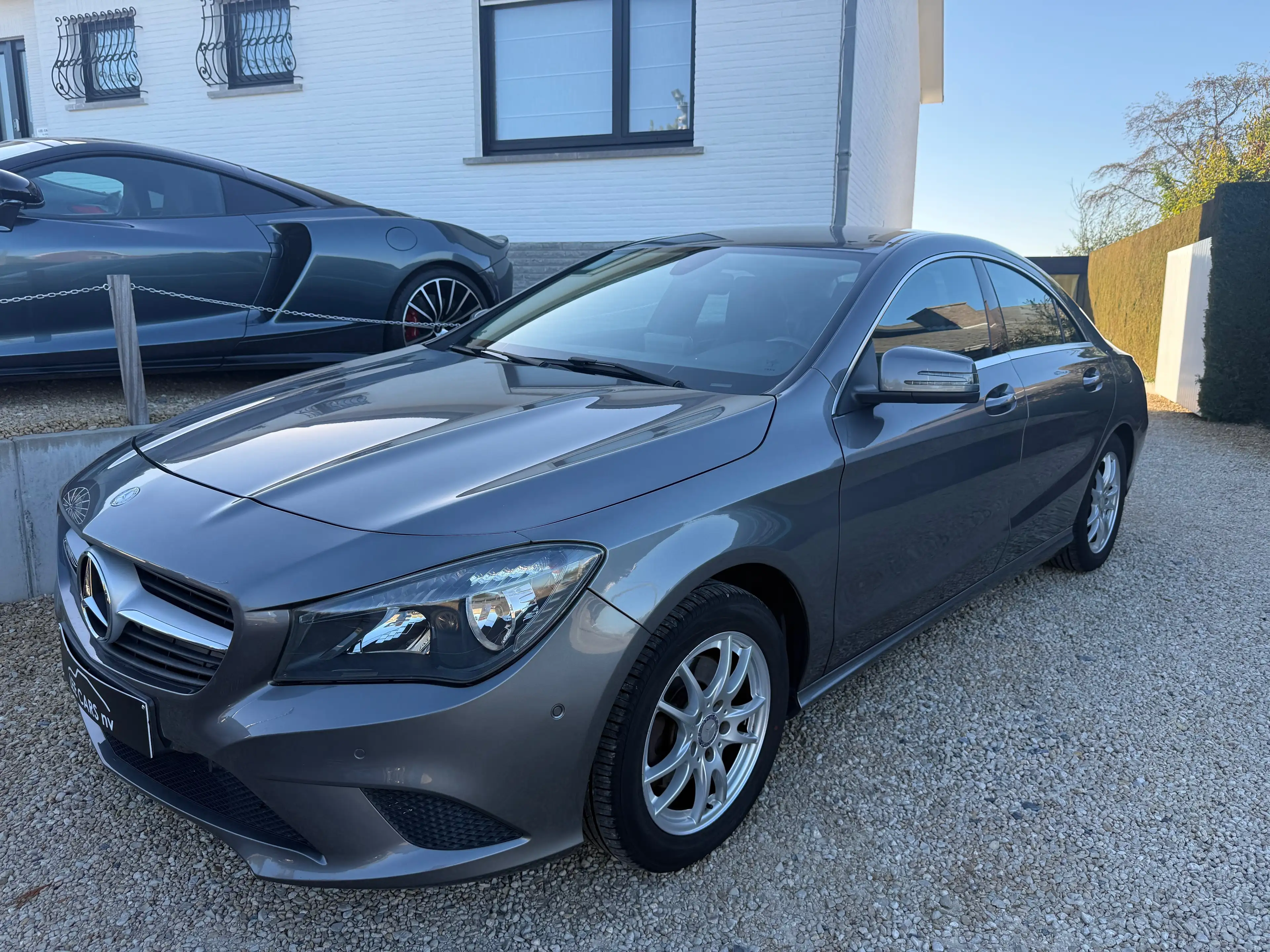 Mercedes-Benz CLA 180 NAVIGATIE,ALU,AIRCO,INKLAPBARE SPIGELS,HISTORIEK