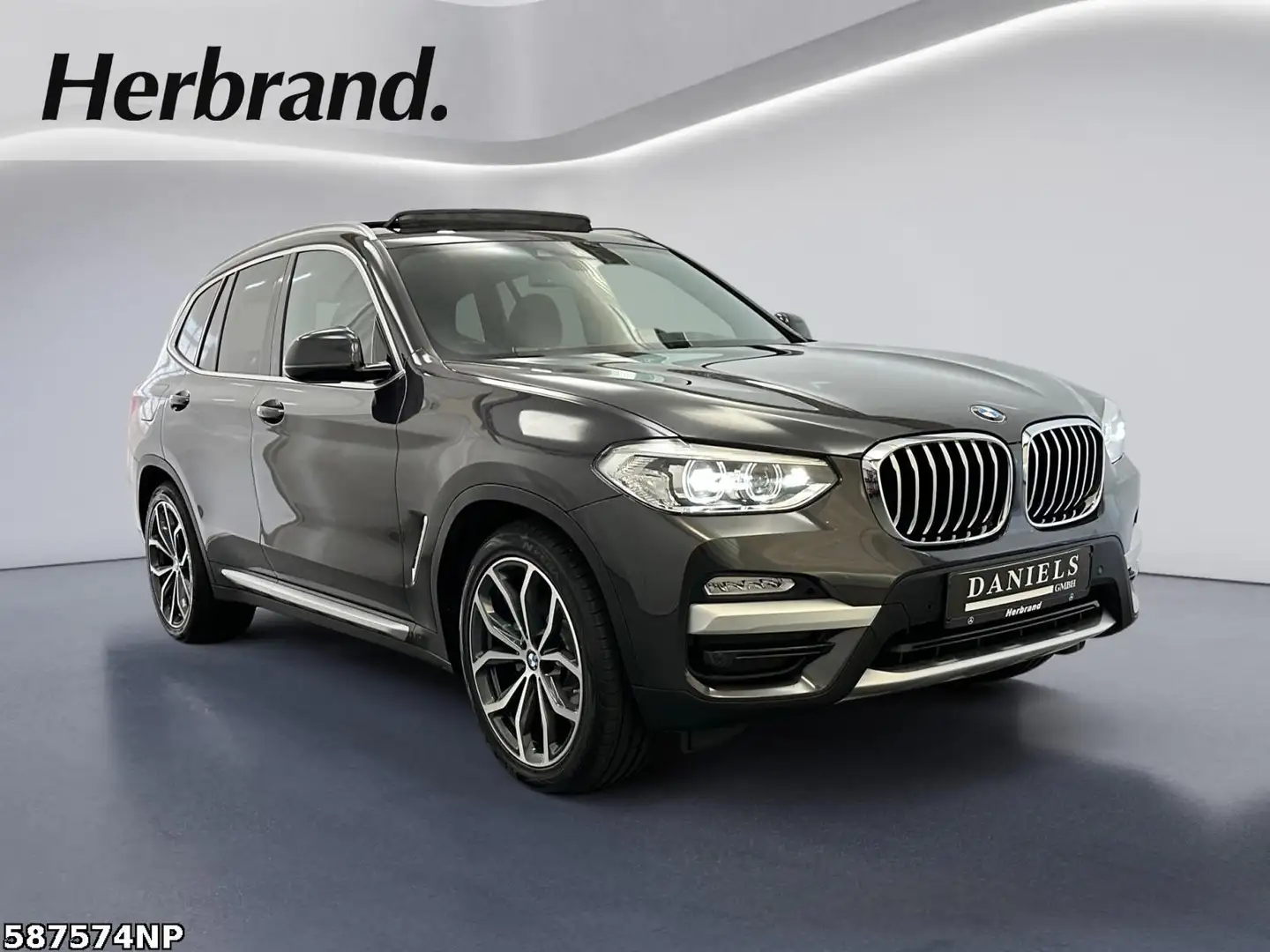BMW X3 xDrive 20 d xLine Panoramadach Head-Up Grau - 2