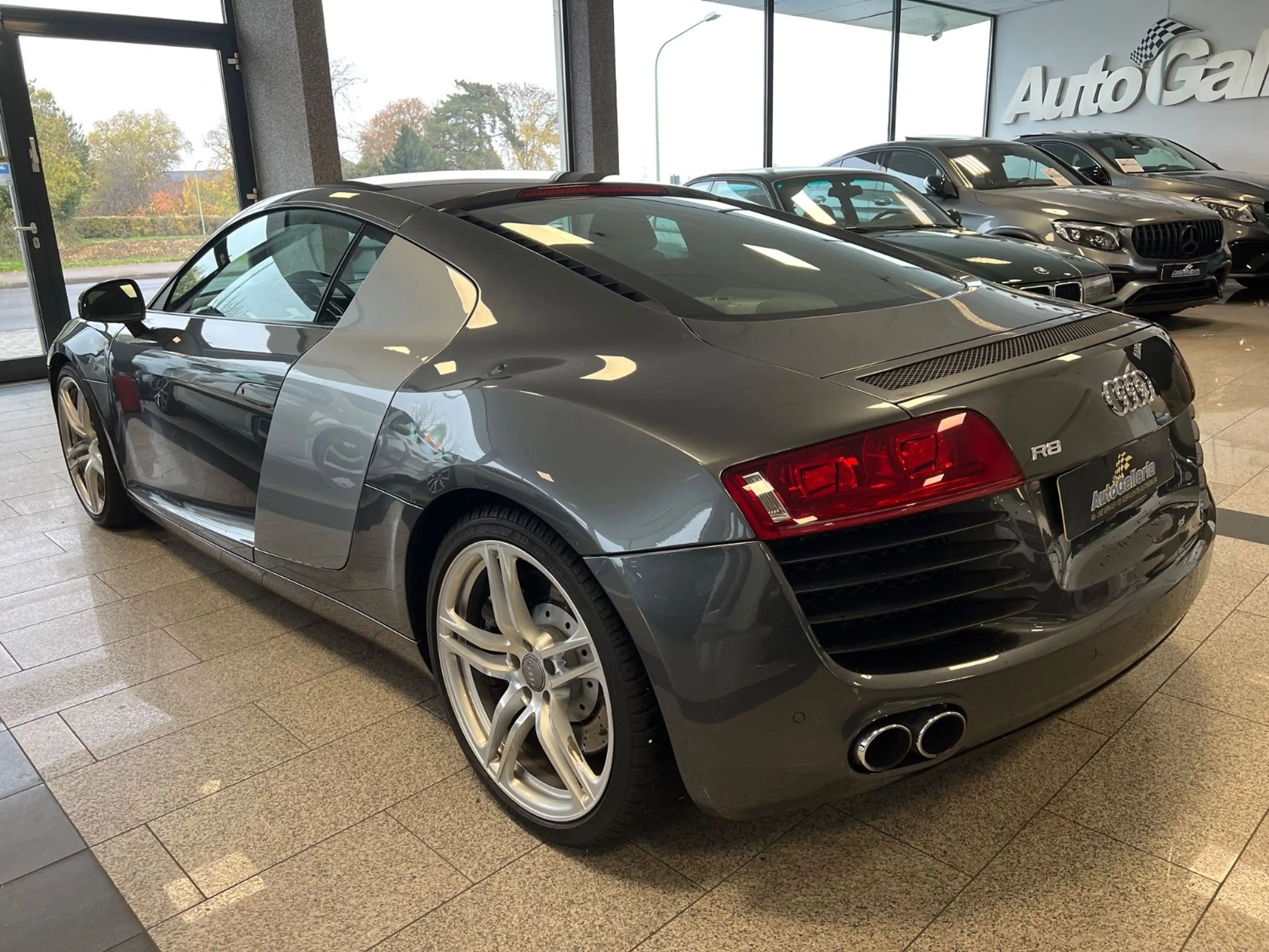 Audi R8 Coupe 4.2 FSI quattro Carbon Bose — photo 9