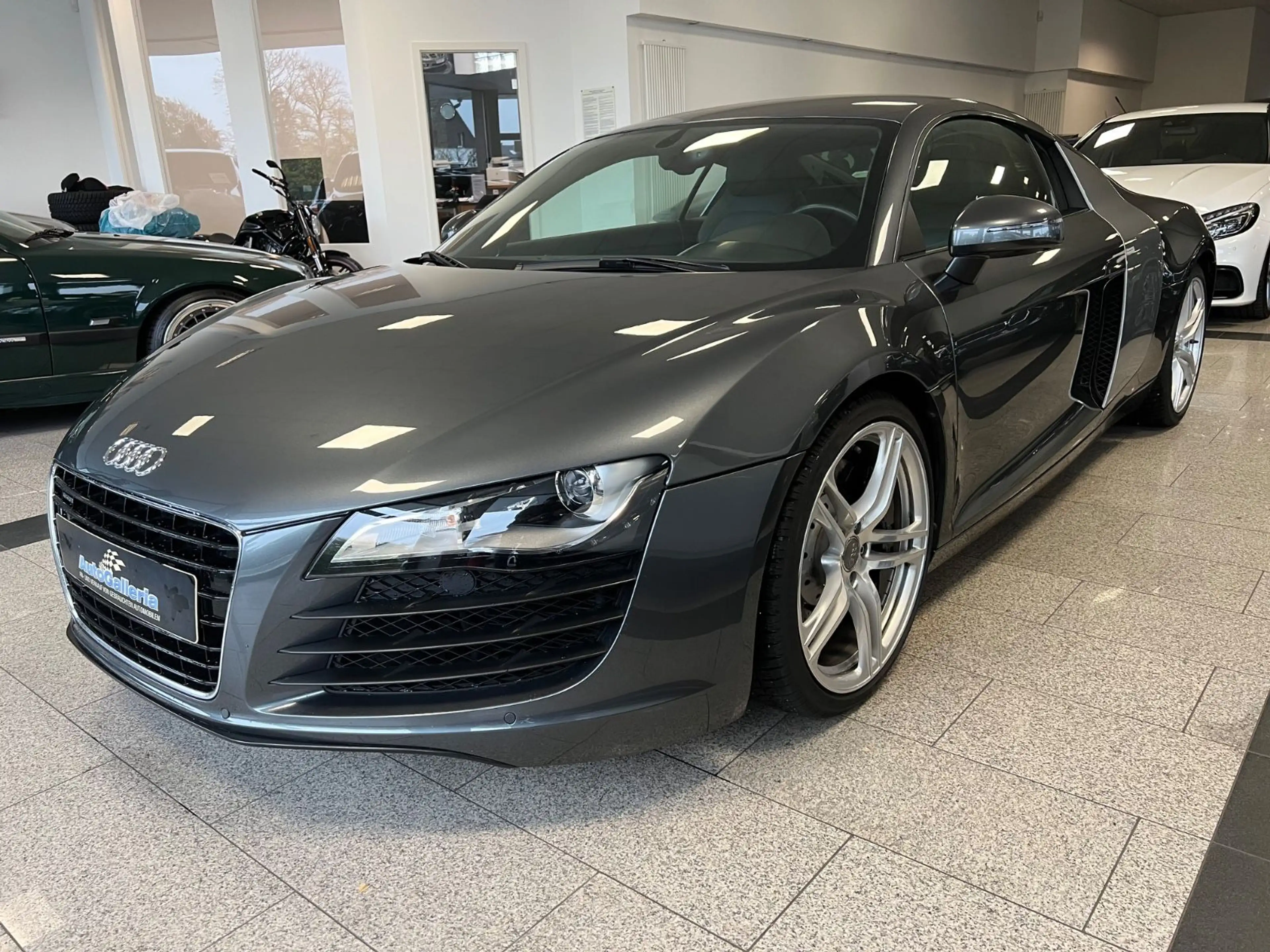 Audi R8 Coupe 4.2 FSI quattro Carbon Bose — photo 4