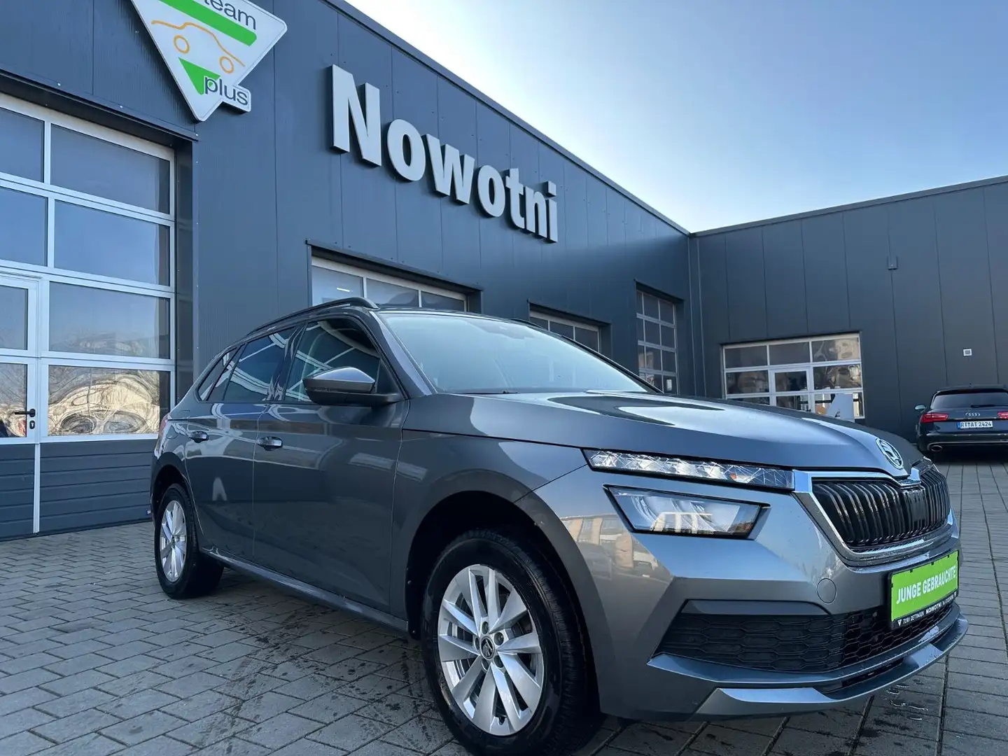 Skoda Kamiq Ambition Grau - 1