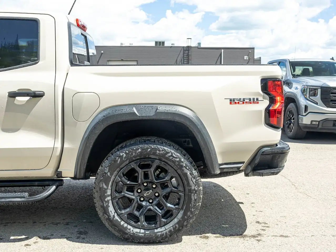 Chevrolet Colorado снимка Chevrolet Colorado