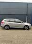 Ford Focus Wagon 1.0 EcoBoost Titanium Grau - thumbnail 3