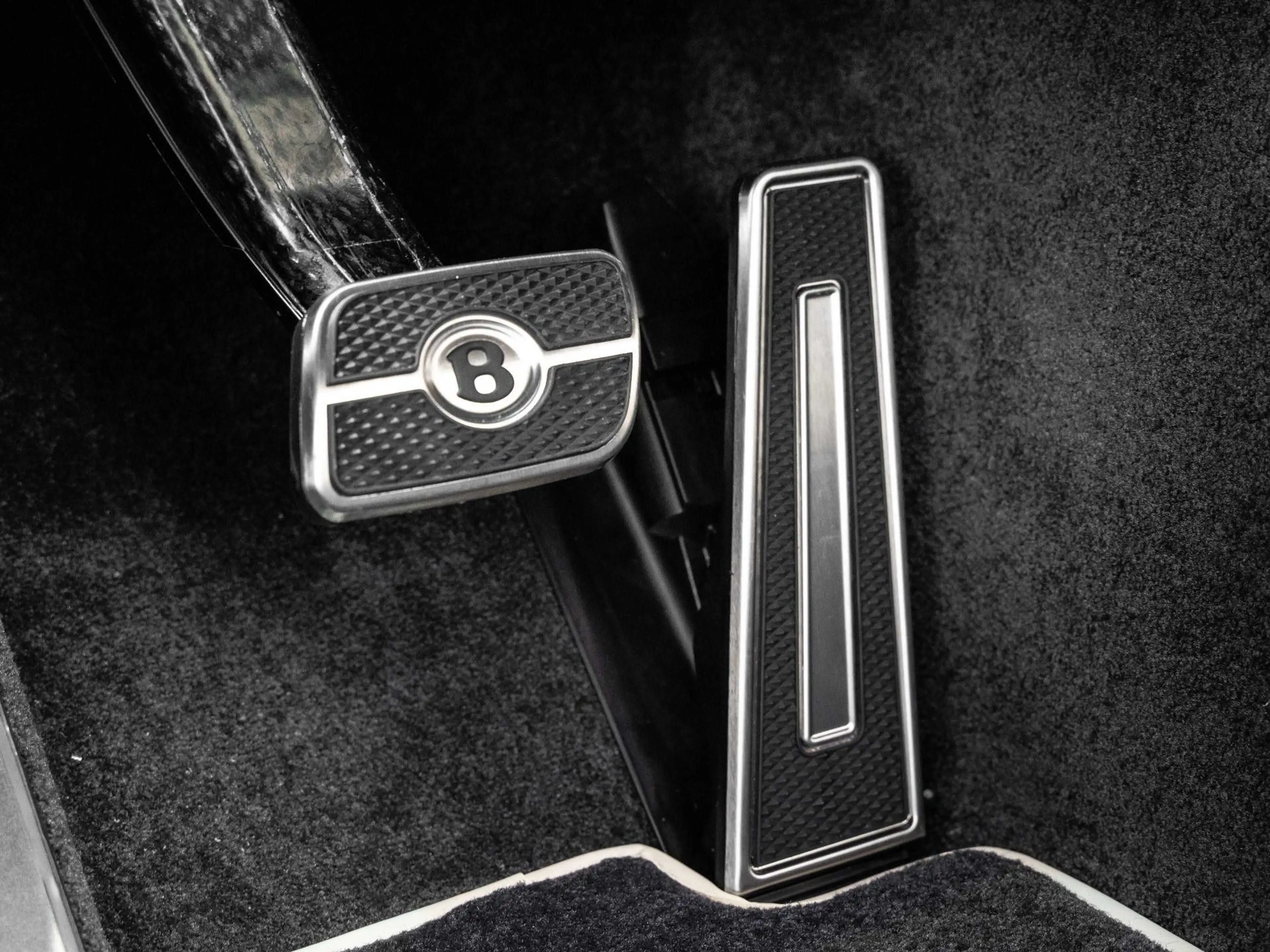 Bentley Continental GTC Speed First Edition — photo 13