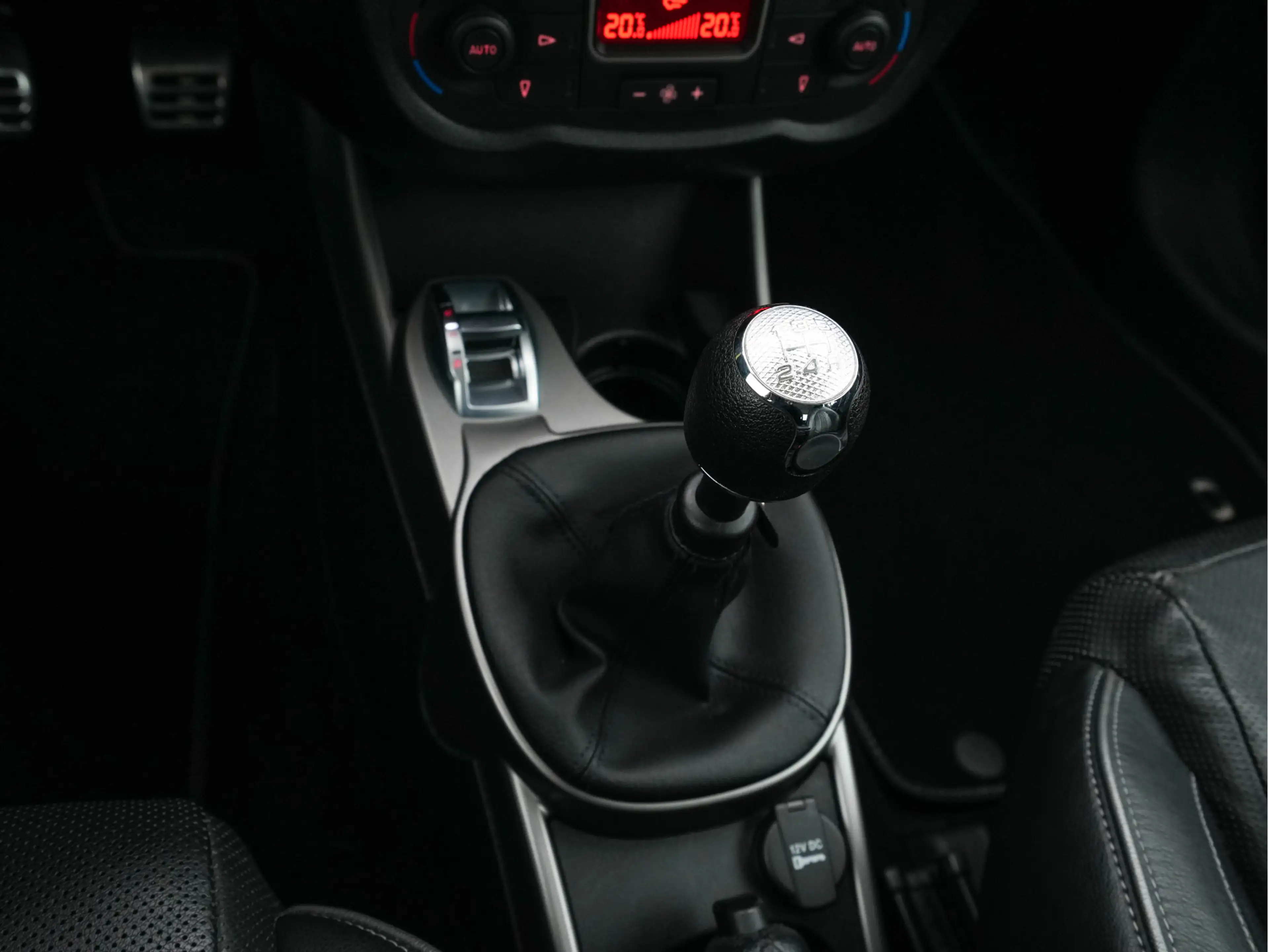 Alfa Romeo MiTo 1.3 JTDm ECO Esclusivo *FULL-LEATHER | NAVI-FULLMA — photo 13
