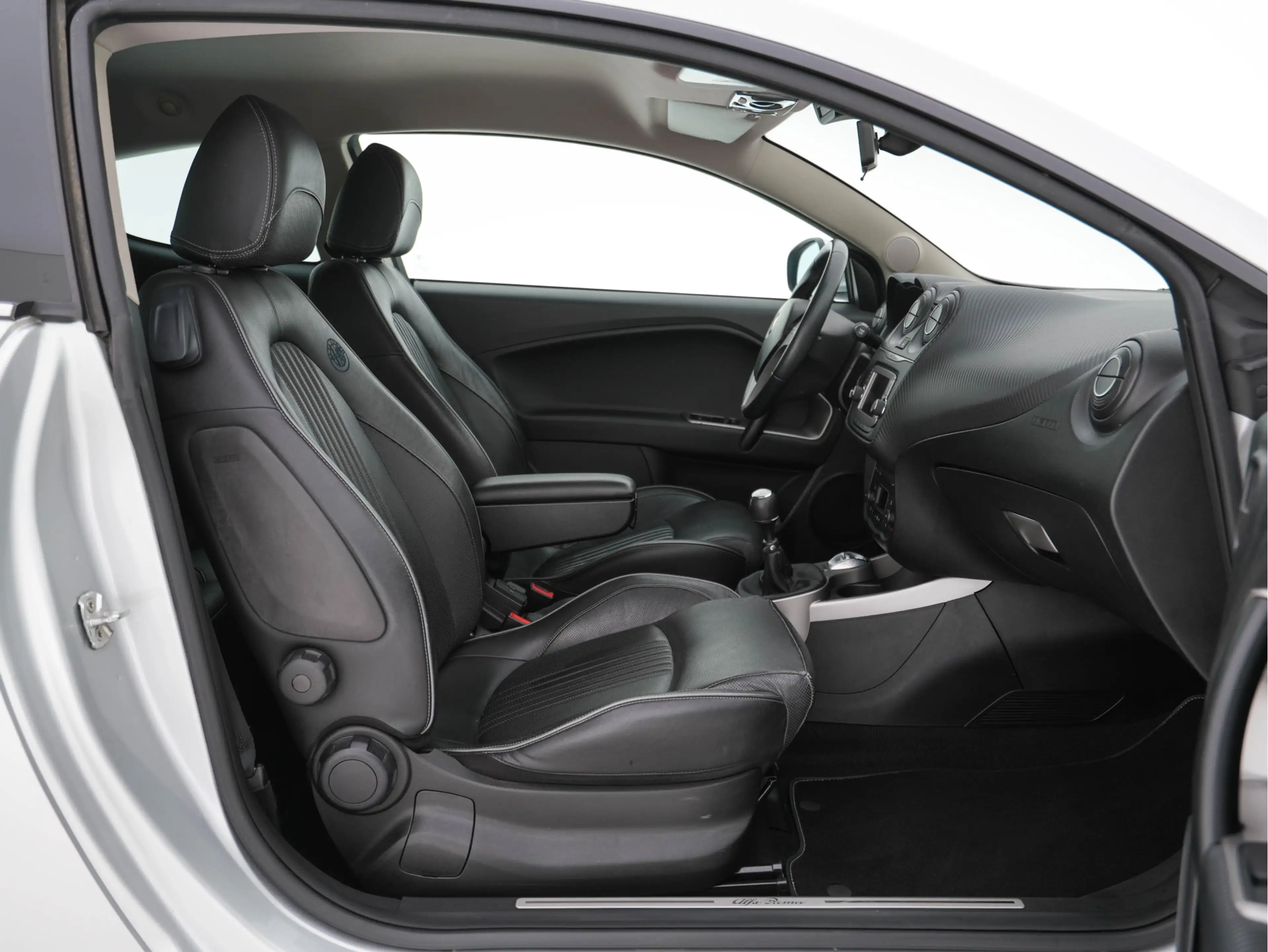 Alfa Romeo MiTo 1.3 JTDm ECO Esclusivo *FULL-LEATHER | NAVI-FULLMA — photo 12