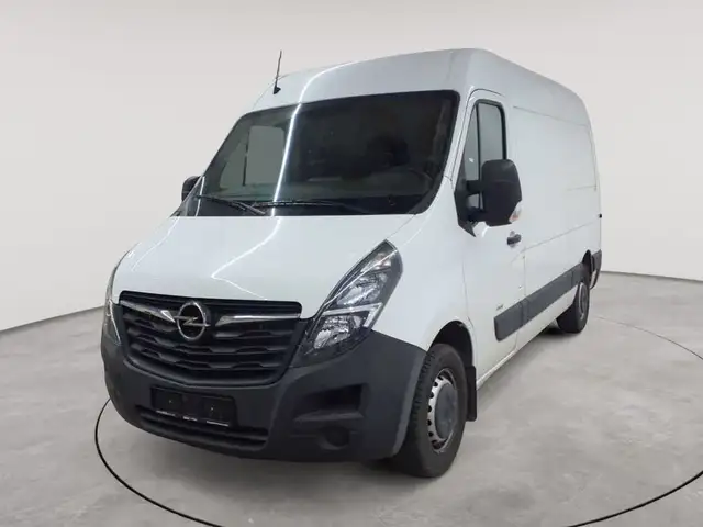 Opel Movano view 2