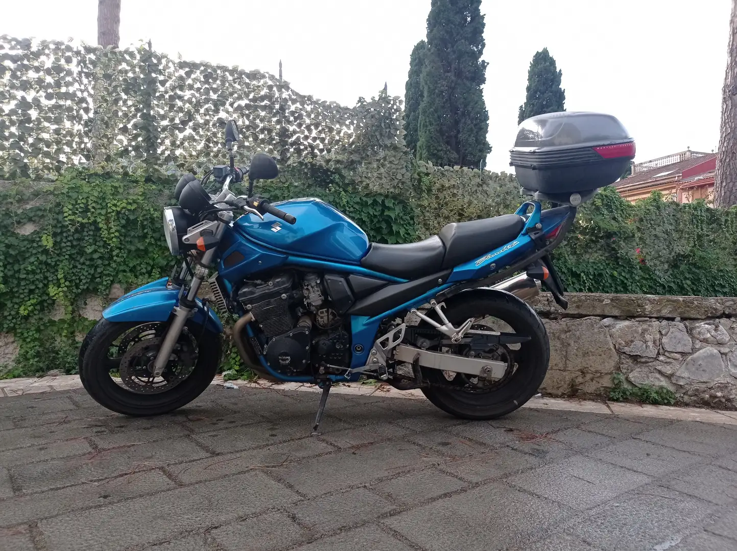 Suzuki Bandit 650 Bleu - 1