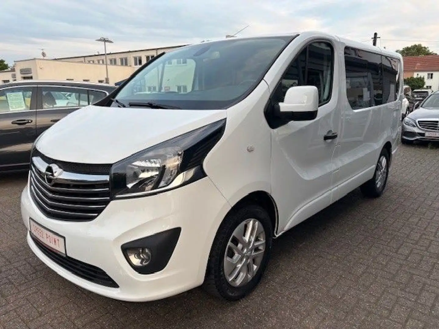 Opel Vivaro B Kombi Combi L1H1  2,7t Klima/AHZV Wit - 1