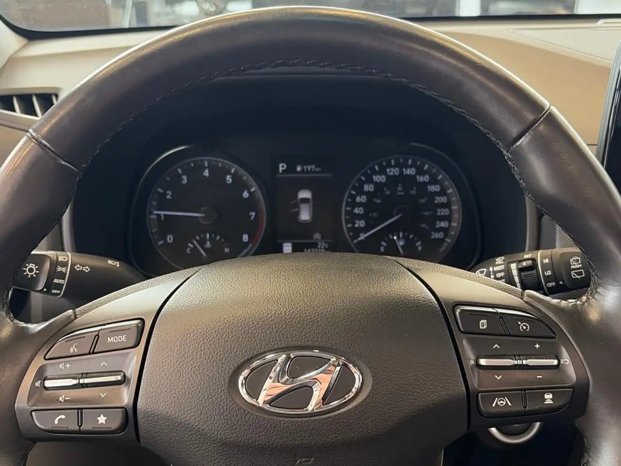 Hyundai KONA снимка Hyundai KONA