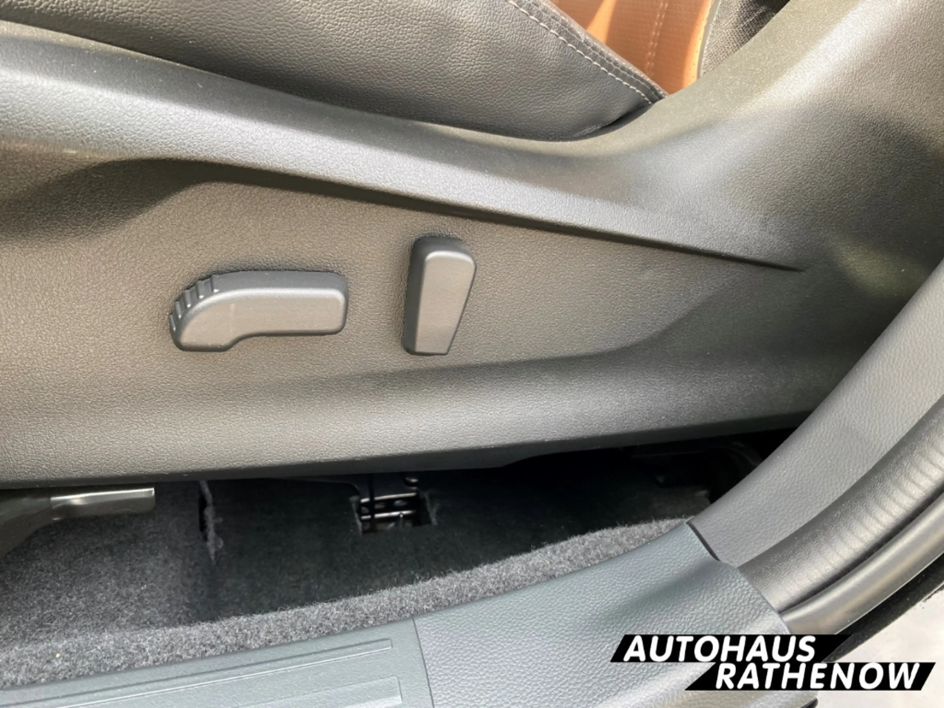 Subaru Forester Platinum 2.0ie Mild-Hybrid EU6d Navi Leder Memory — photo 12
