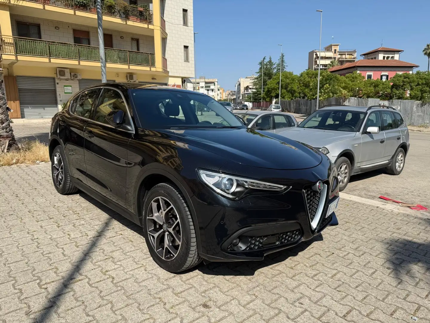 Alfa Romeo Stelvio 2.2 t Super Q4 210cv auto Nero - 2