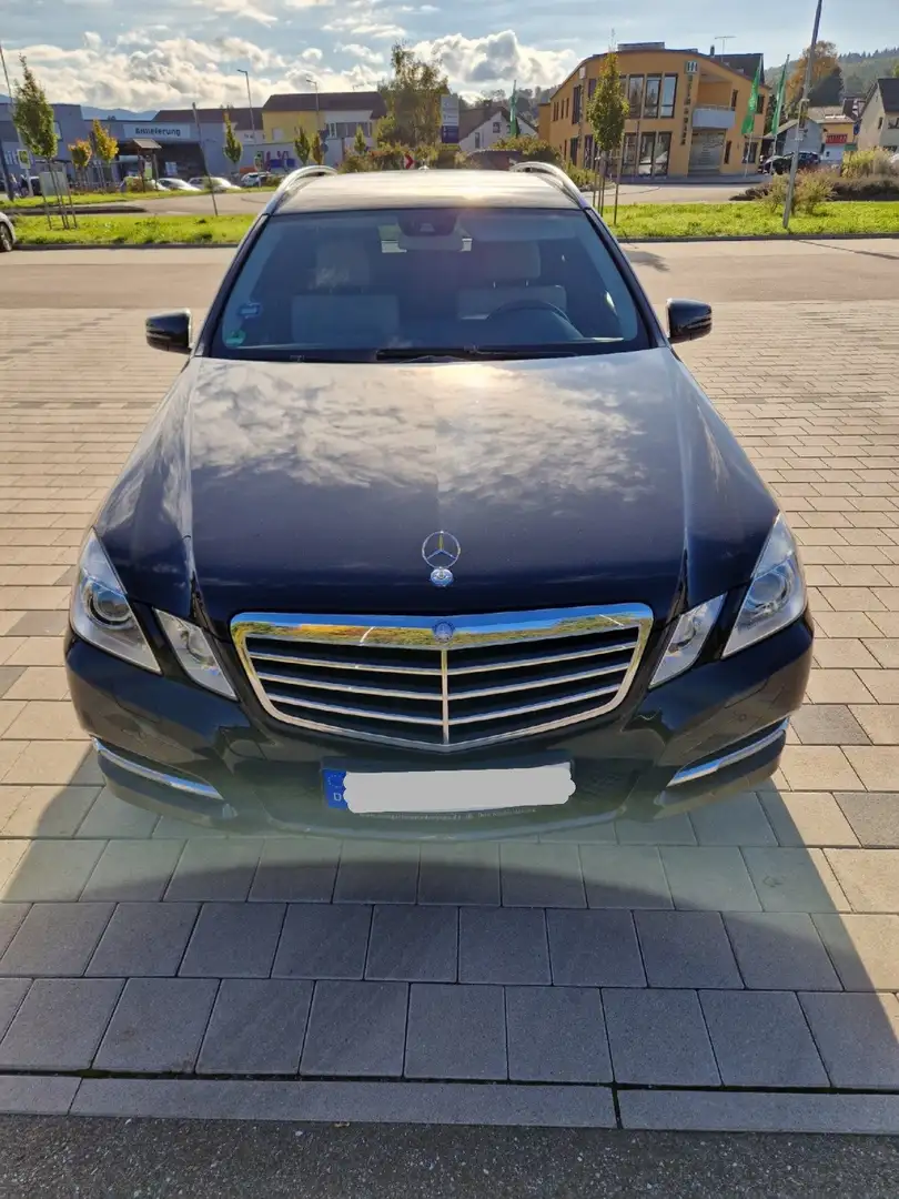 Mercedes-Benz E 200 E 200 T CGI BlueEFFICIENCY 7G-TRONIC Avantgarde Schwarz - 2