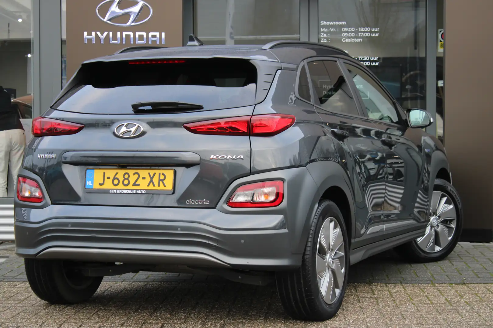 Hyundai KONA EV Fashion 64 kWh | Achteruitrijcamera | Head-up d Gris - 2