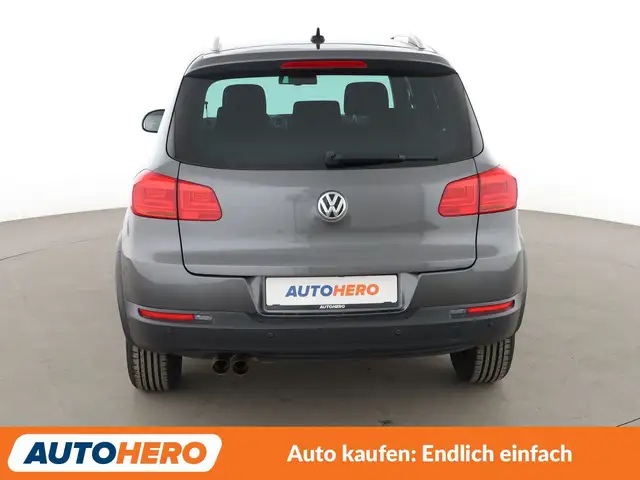 Volkswagen Tiguan view 5