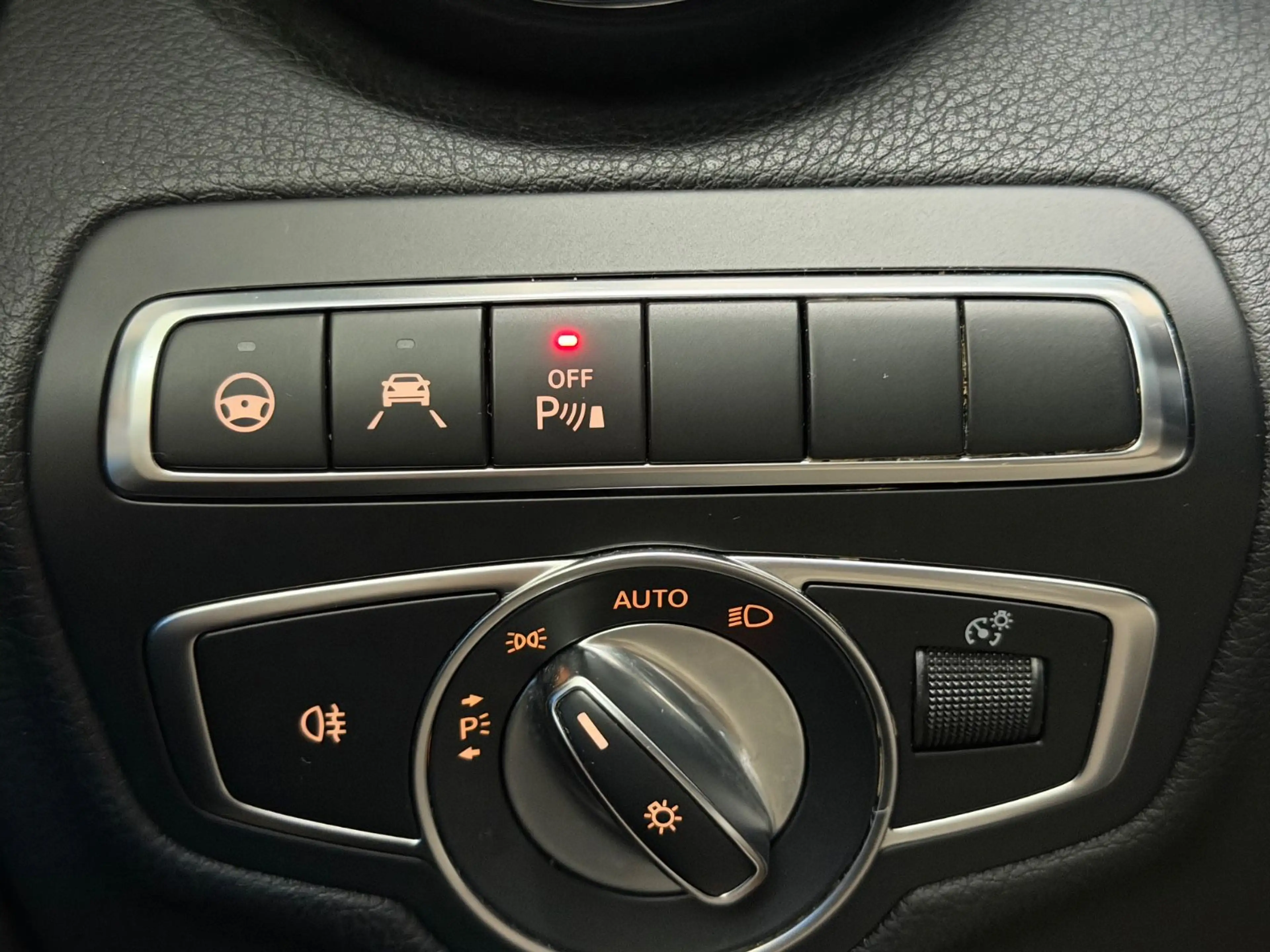 Mercedes-Benz C 63 AMG C 63 S AMG Coupe Pano Memory Distr Virt.Cockp. — photo 18