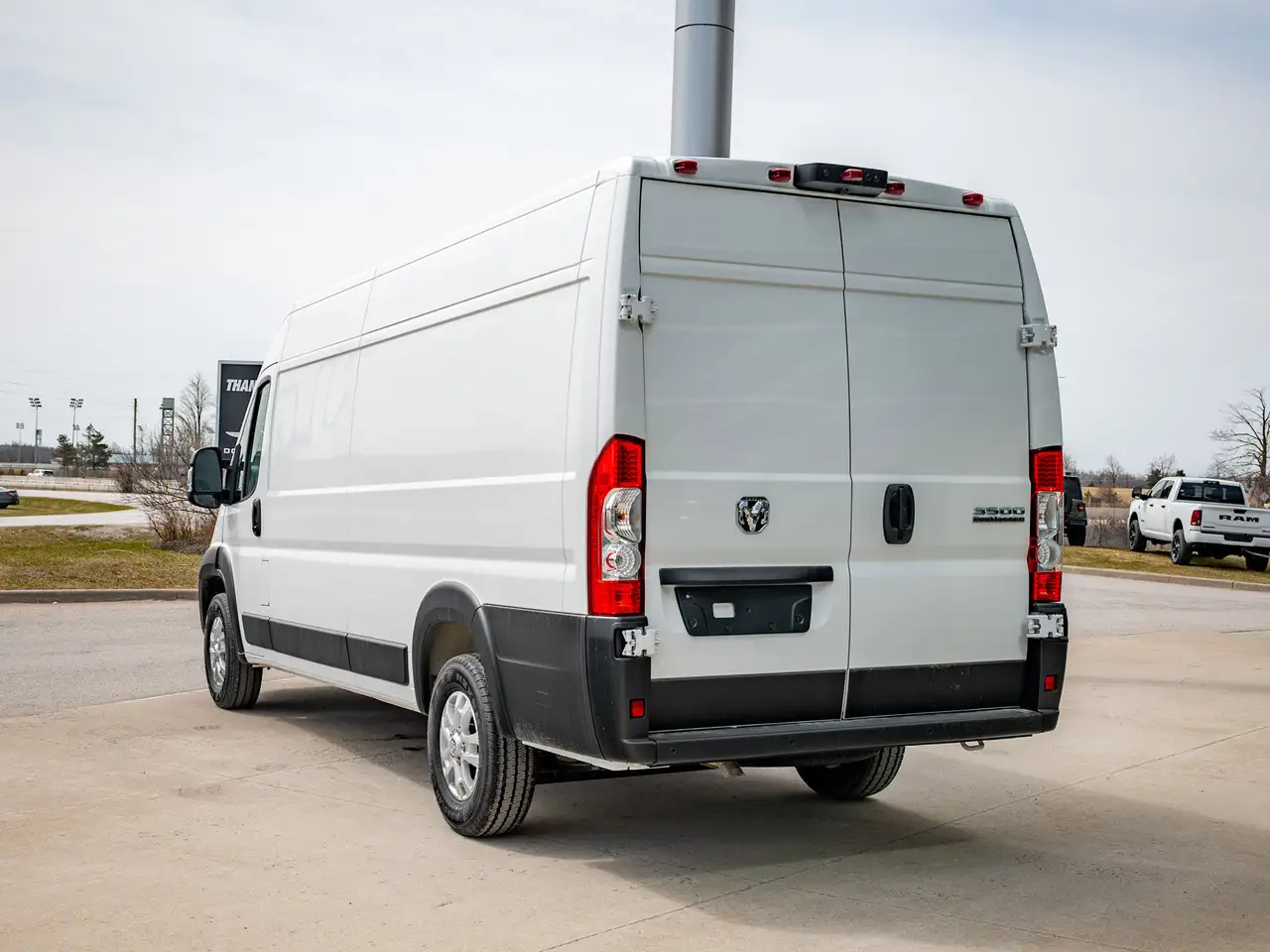 RAM ProMaster 3500 снимка RAM ProMaster 3500