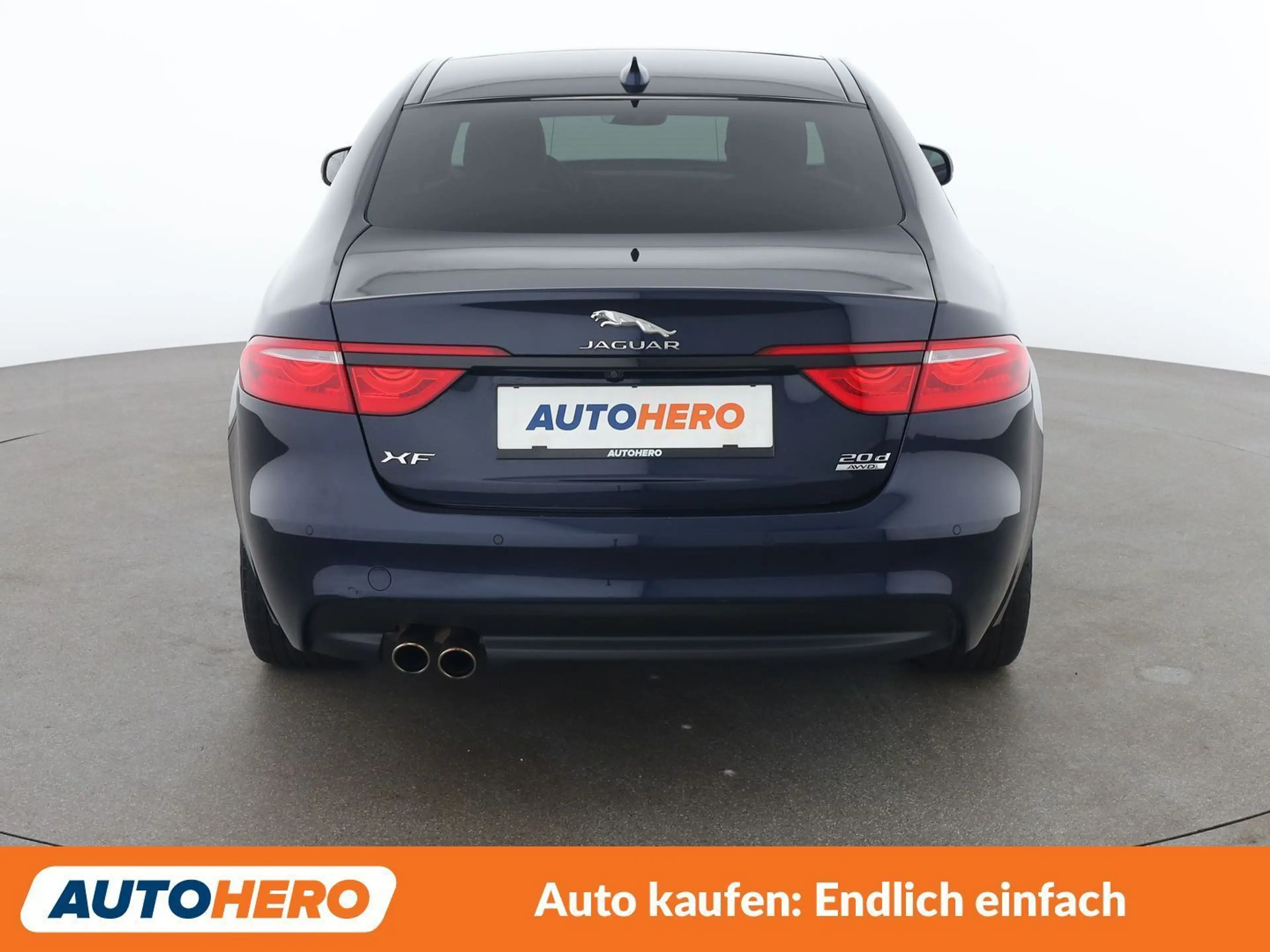 Jaguar XF 20d Portfolio AWD — photo 5