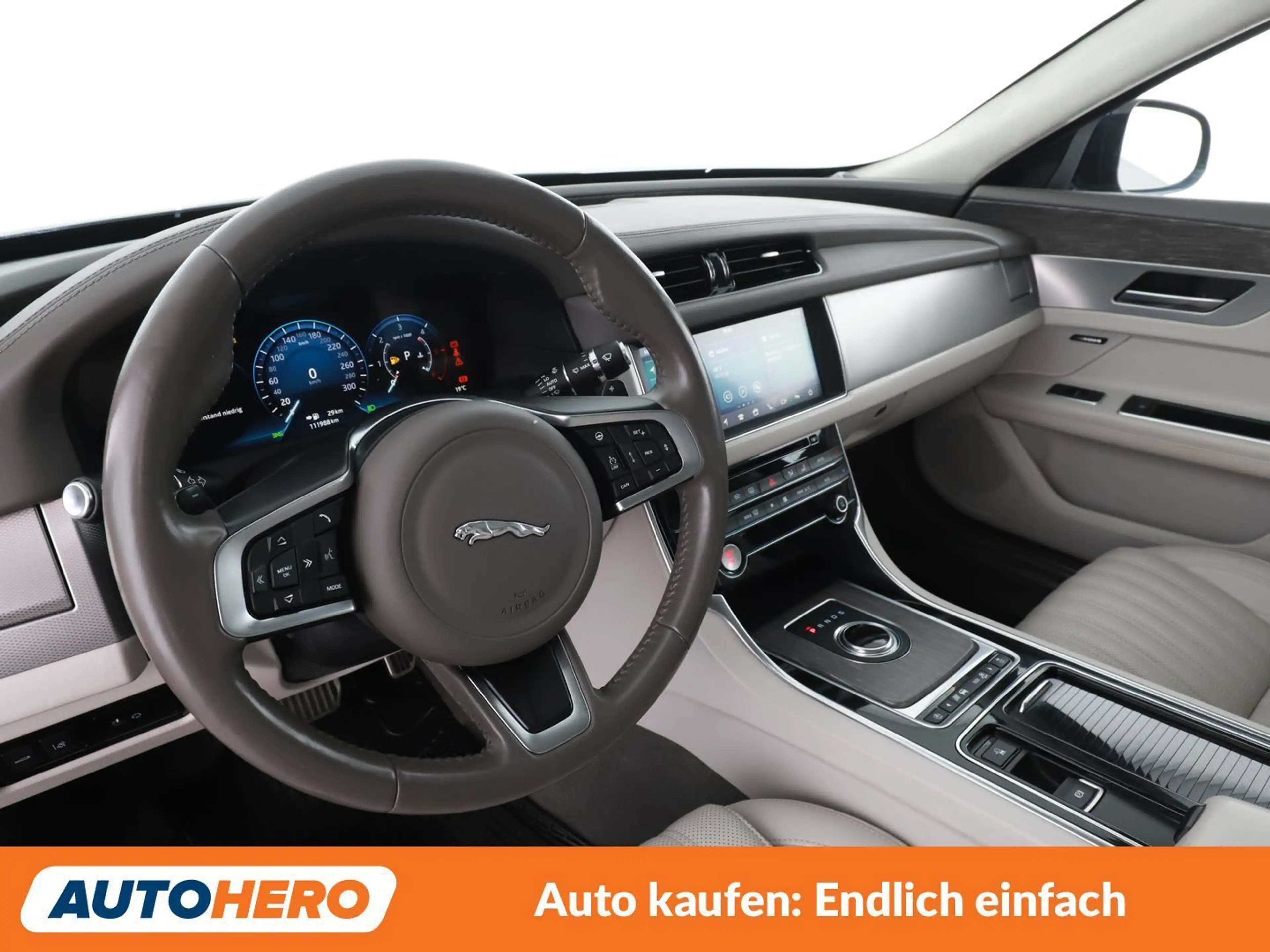 Jaguar XF 20d Portfolio AWD — photo 11