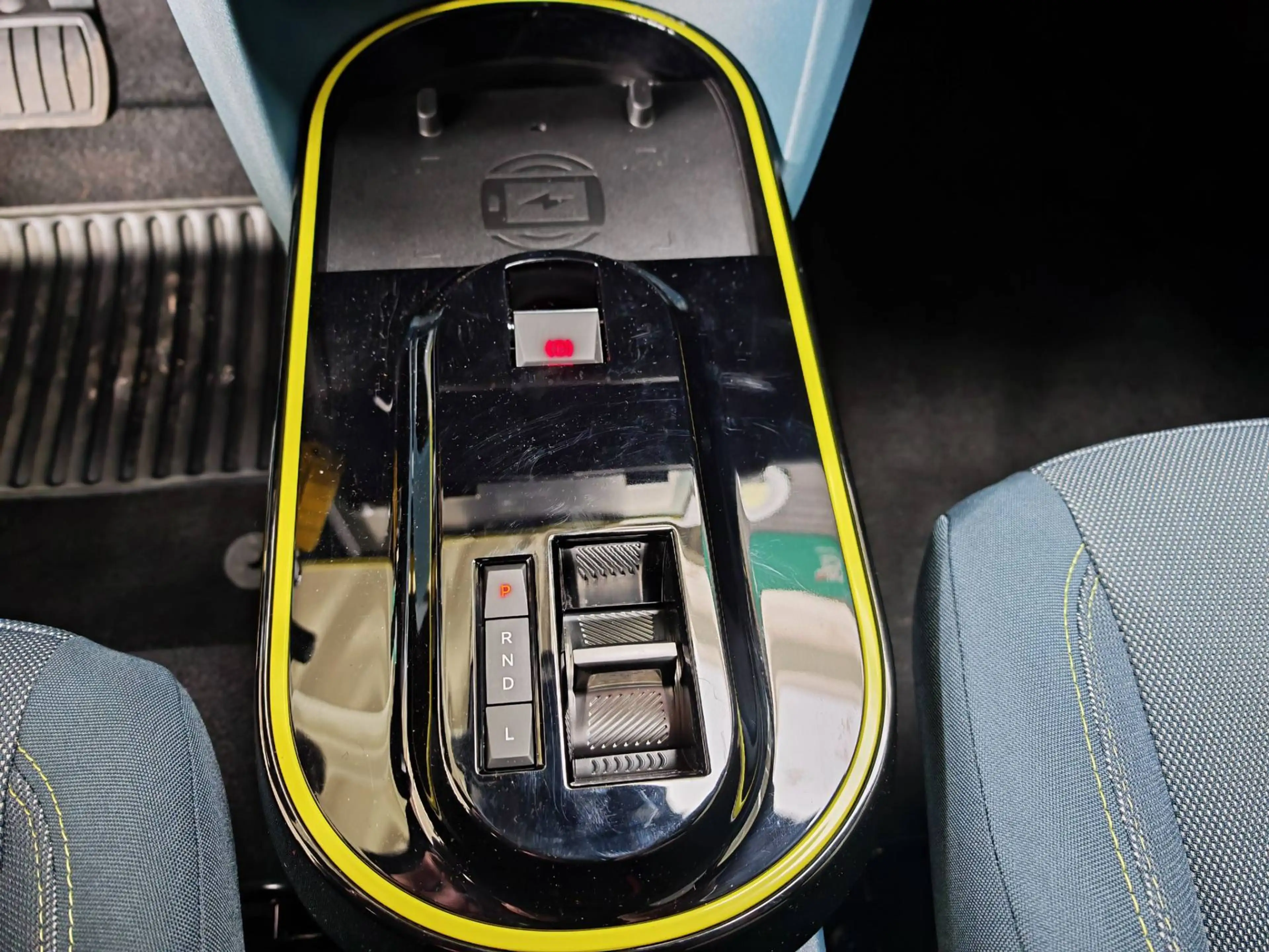 Fiat Grande Panda Hybrid La Prima 1.2 DCT — photo 13