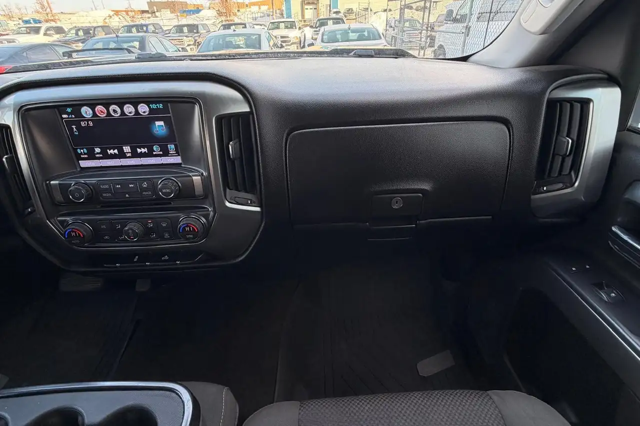 Chevrolet Silverado 1500 снимка Chevrolet Silverado 1500