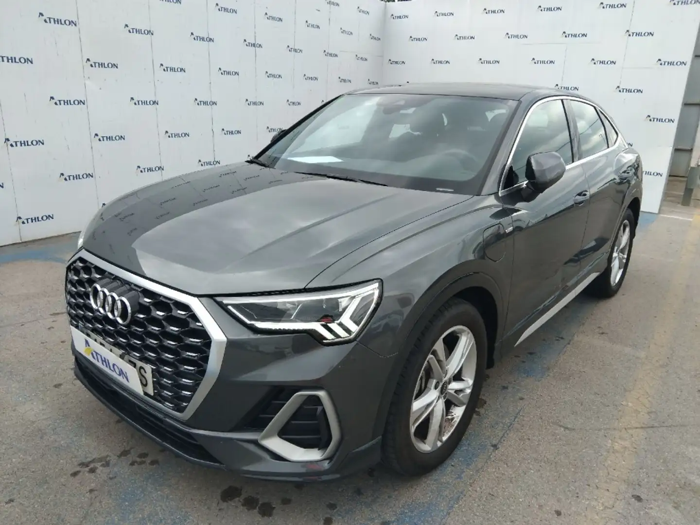 Audi Q3 45 TFSIe S line S-tronic Gris - 1