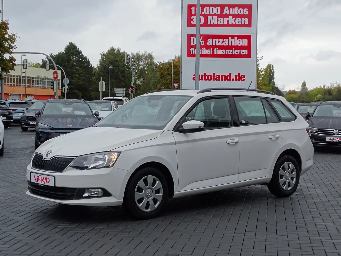 Skoda Fabia Combi 1.0 Klima Weiß - 2