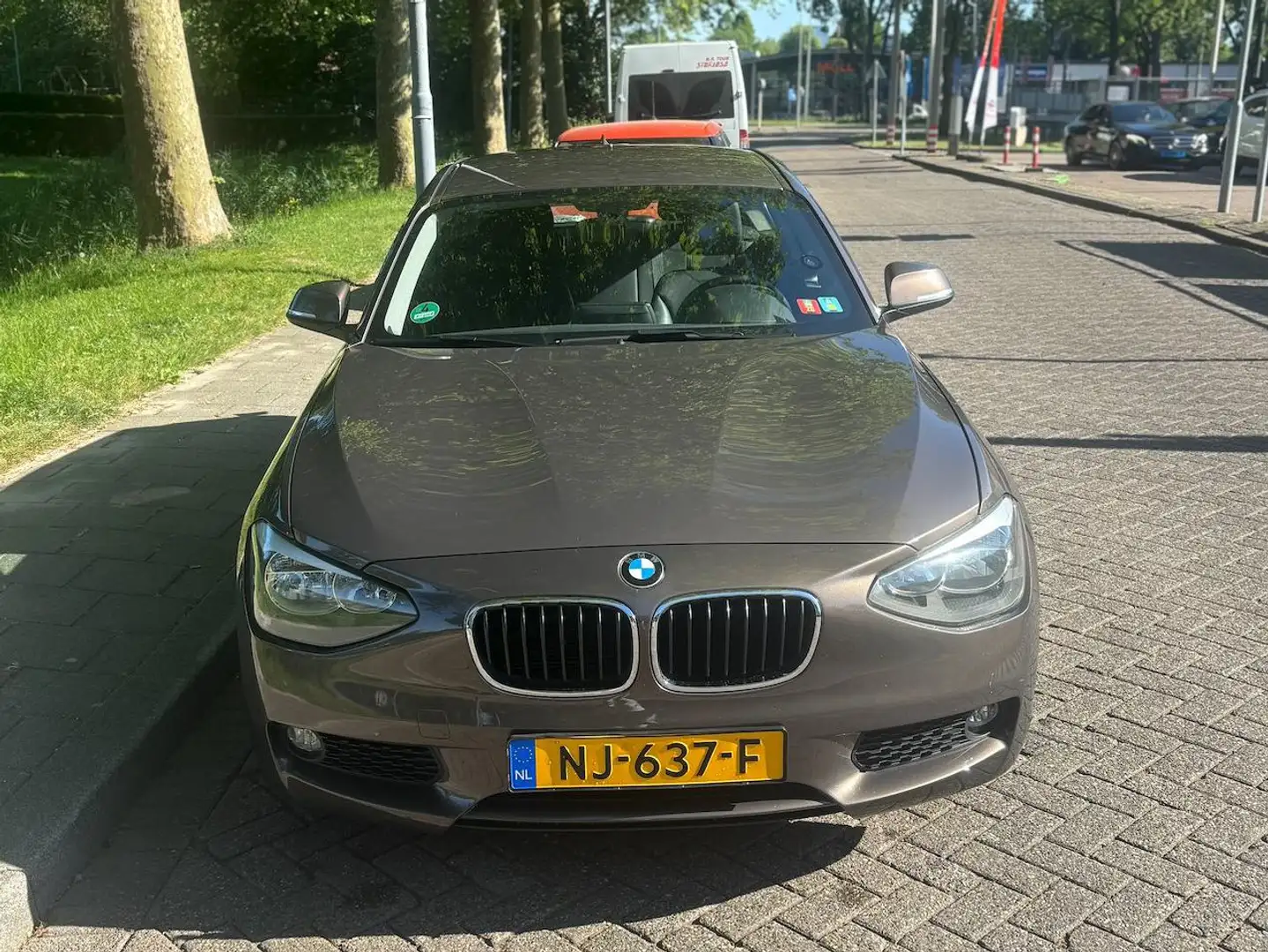 BMW 118 118 Business Hnědá - 1