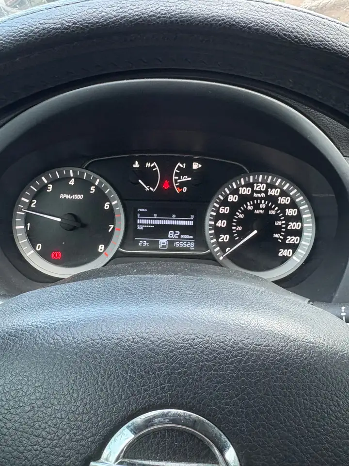 Nissan Sentra снимка Nissan Sentra
