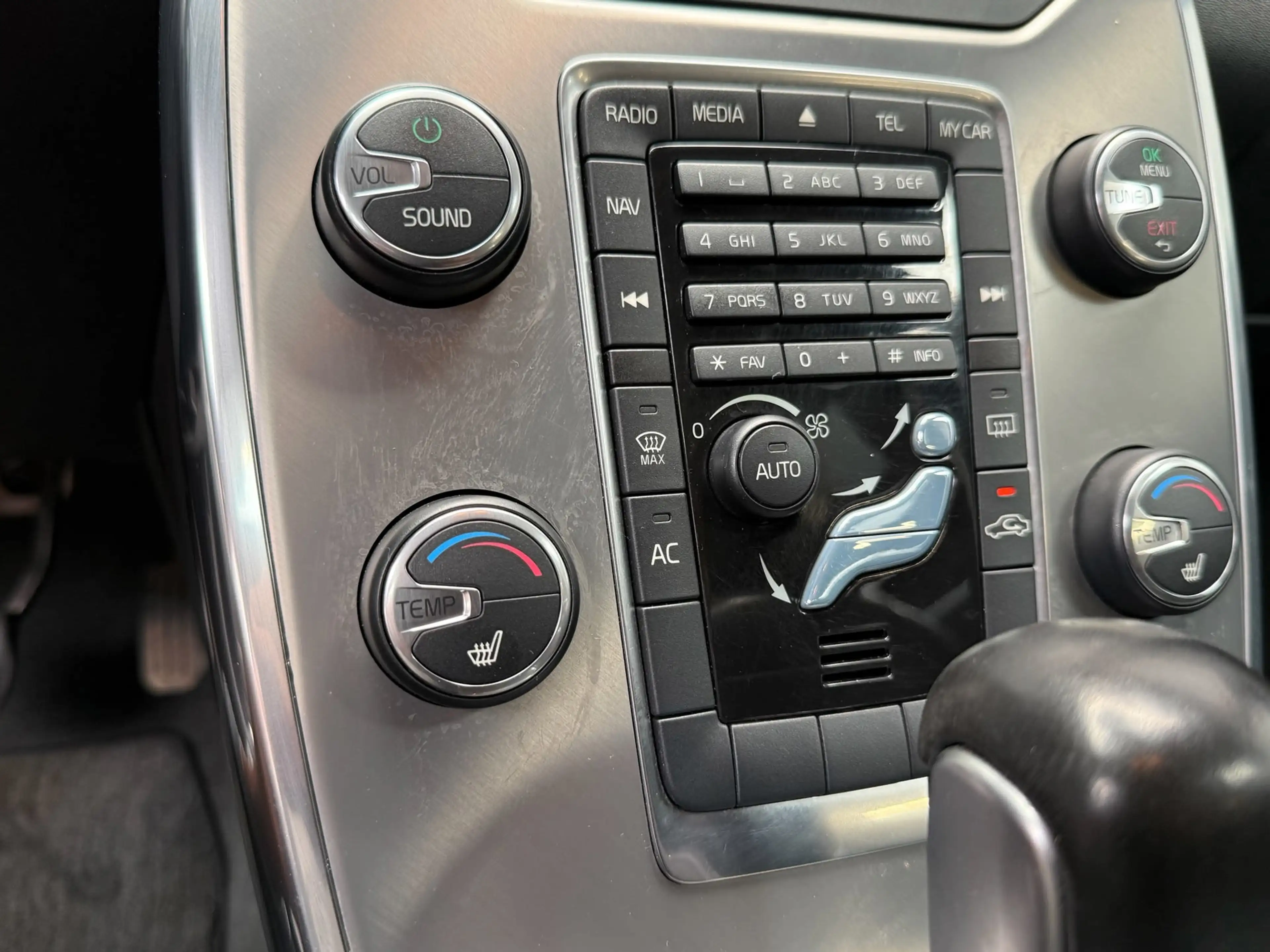 Volvo V70 1.6 T4 Limited Edition / NAP / Onderhouden / APK — photo 15