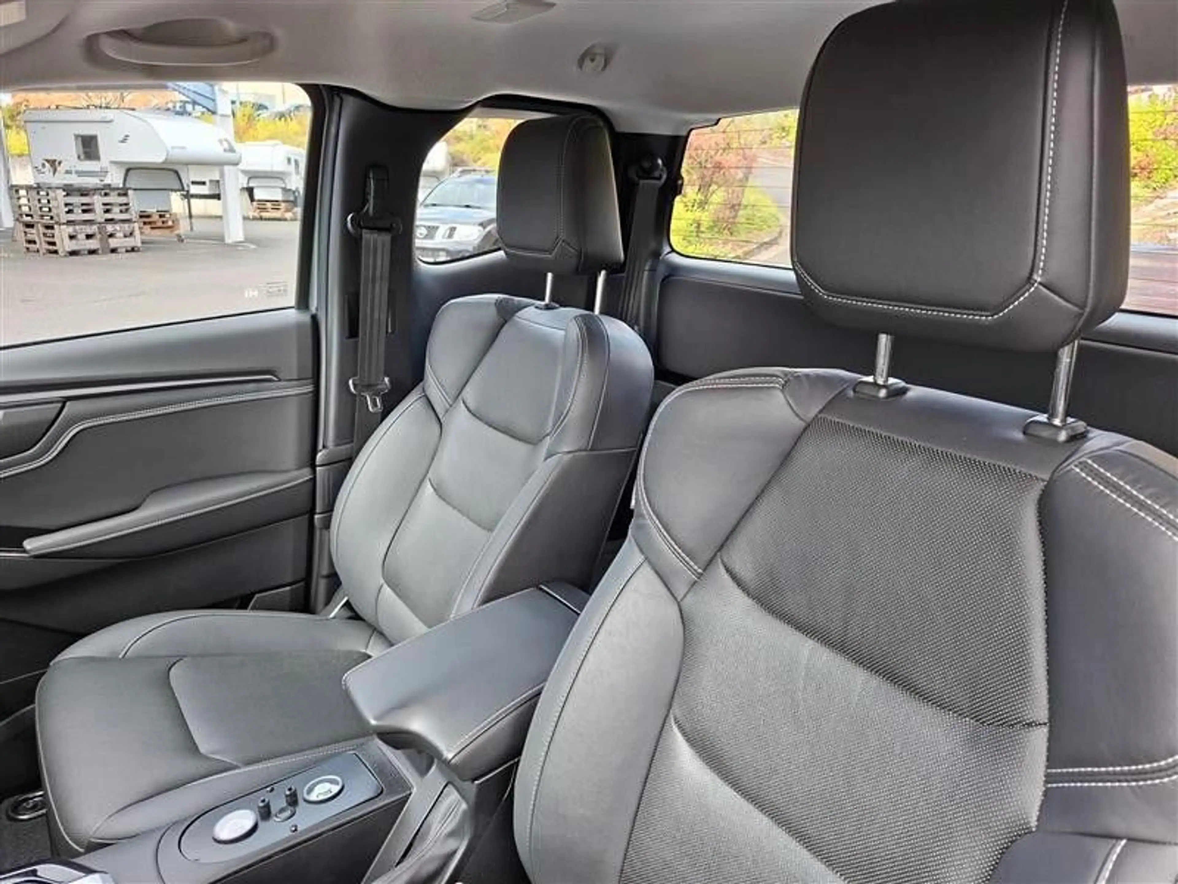 Isuzu D-Max Space Ca LSE Wohnkabinenfertig — photo 7