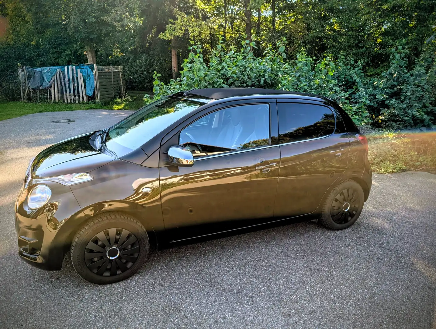 Citroen C1 C1 Airscape PureTech 82 Shine Schwarz - 1