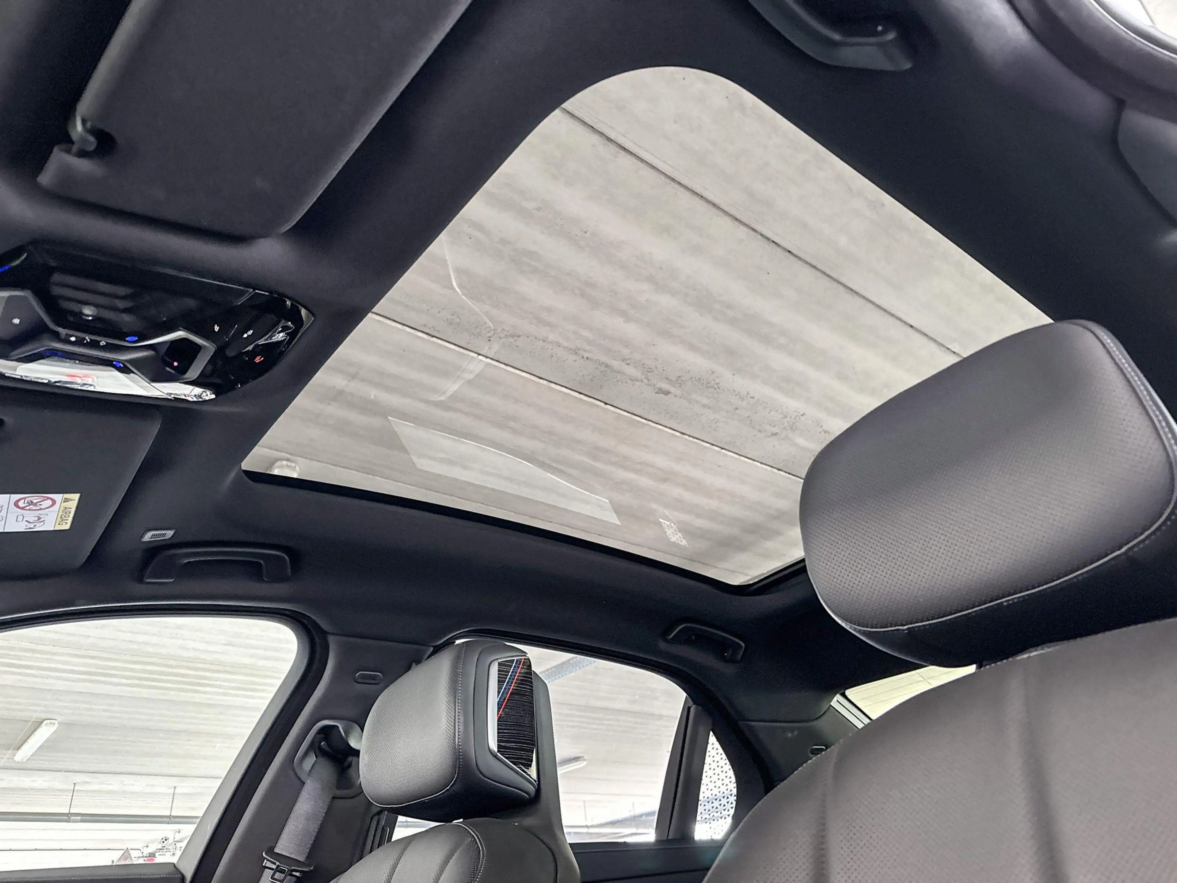 BMW i7 xDrive60 106 kWh M-Sport — photo 10