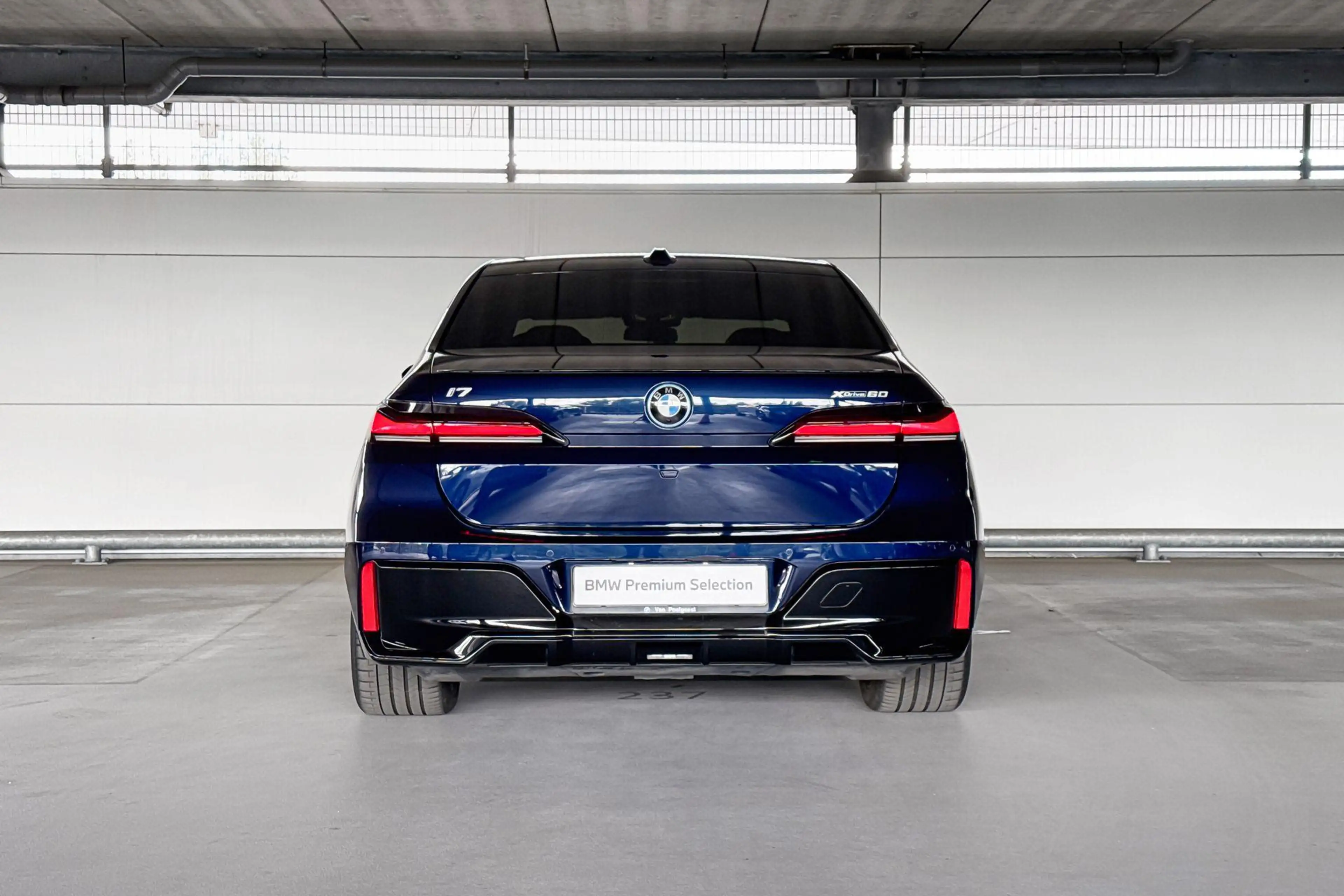 BMW i7 xDrive60 106 kWh M-Sport — photo 7