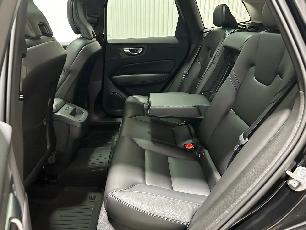 Volvo XC60 снимка Volvo XC60