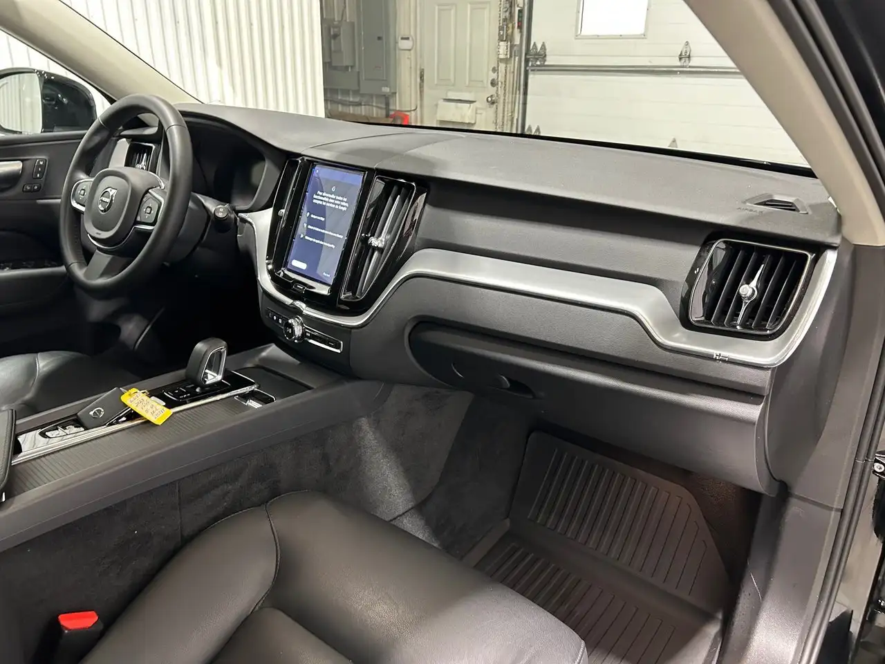 Volvo XC60 снимка Volvo XC60