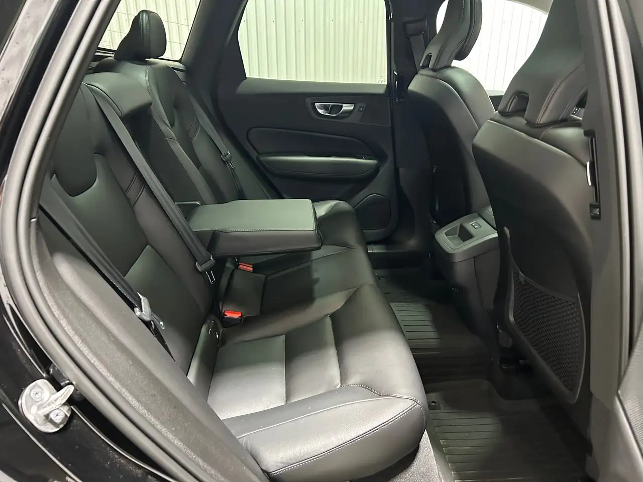 Volvo XC60 снимка Volvo XC60