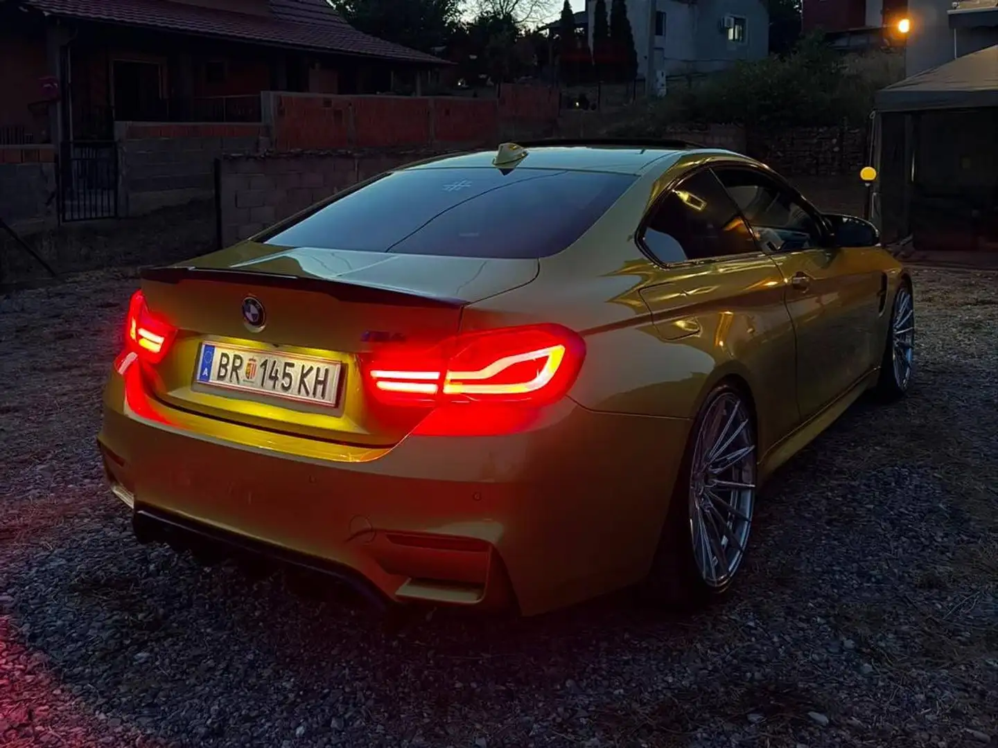 BMW M4 M4 Competition/M-DKG Aut. (F82) Gelb - 2