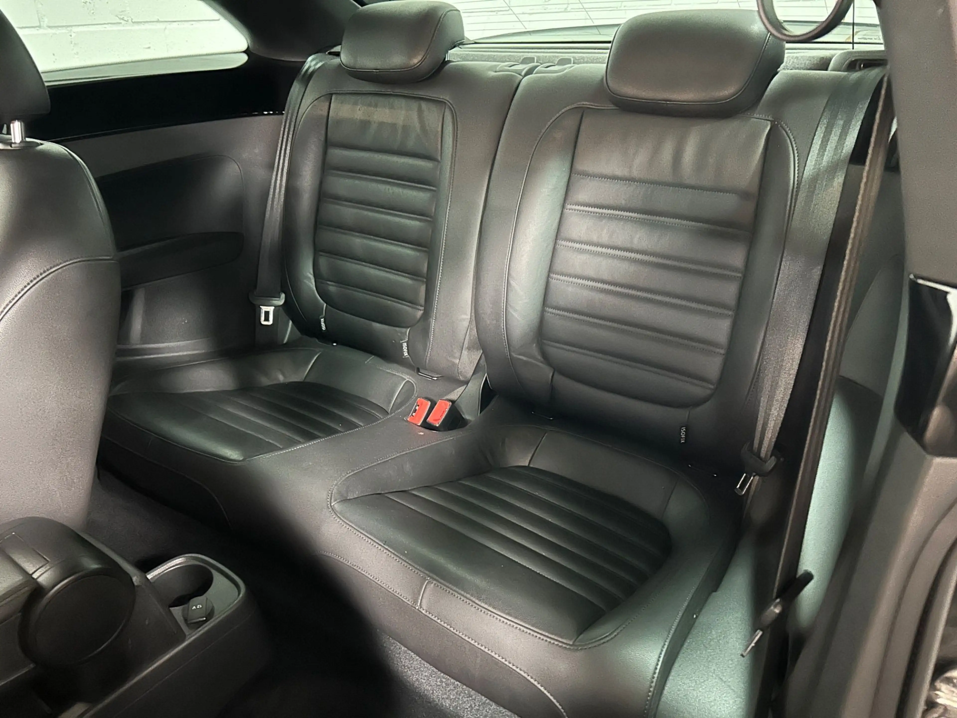 Volkswagen Beetle 2.0 TSI Sport — photo 7