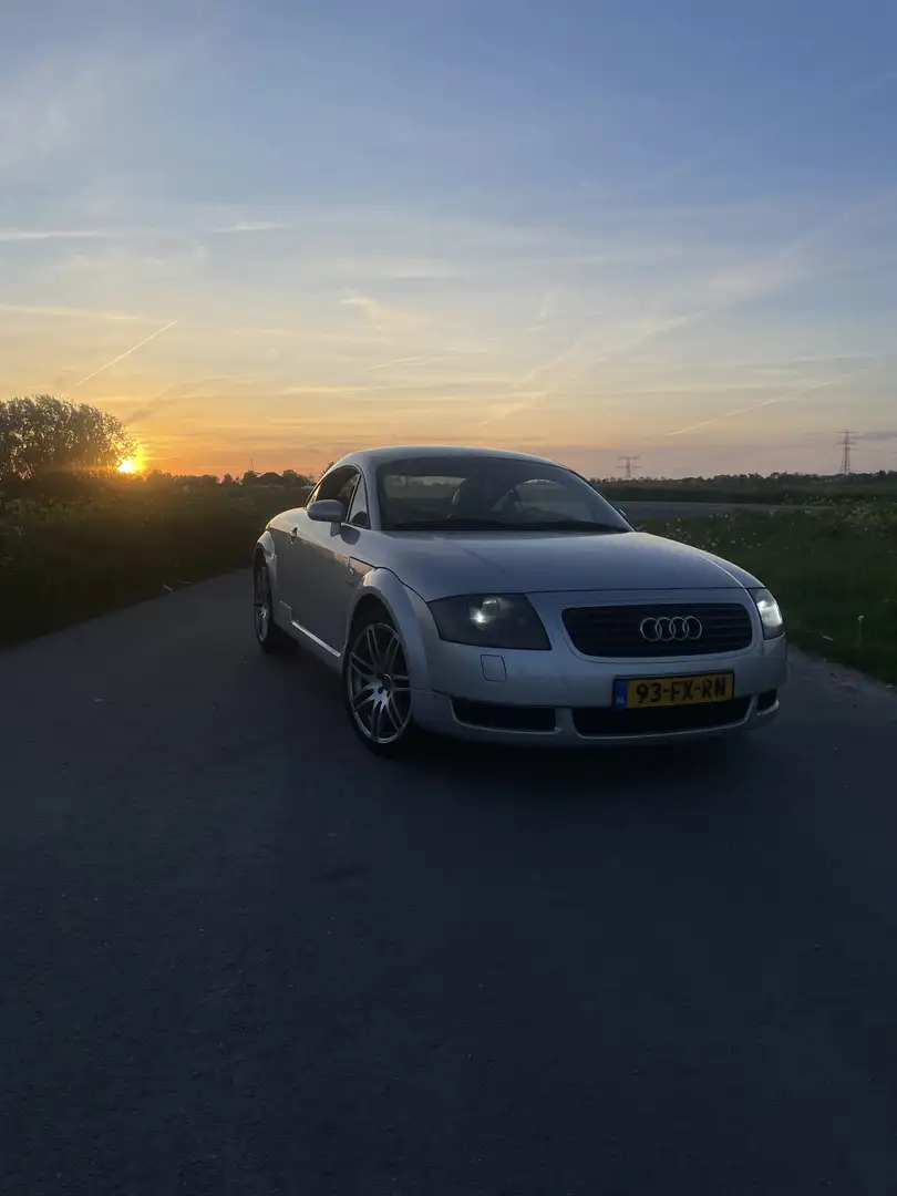 Audi TT 1.8 5V Turbo quattro Grijs - 2