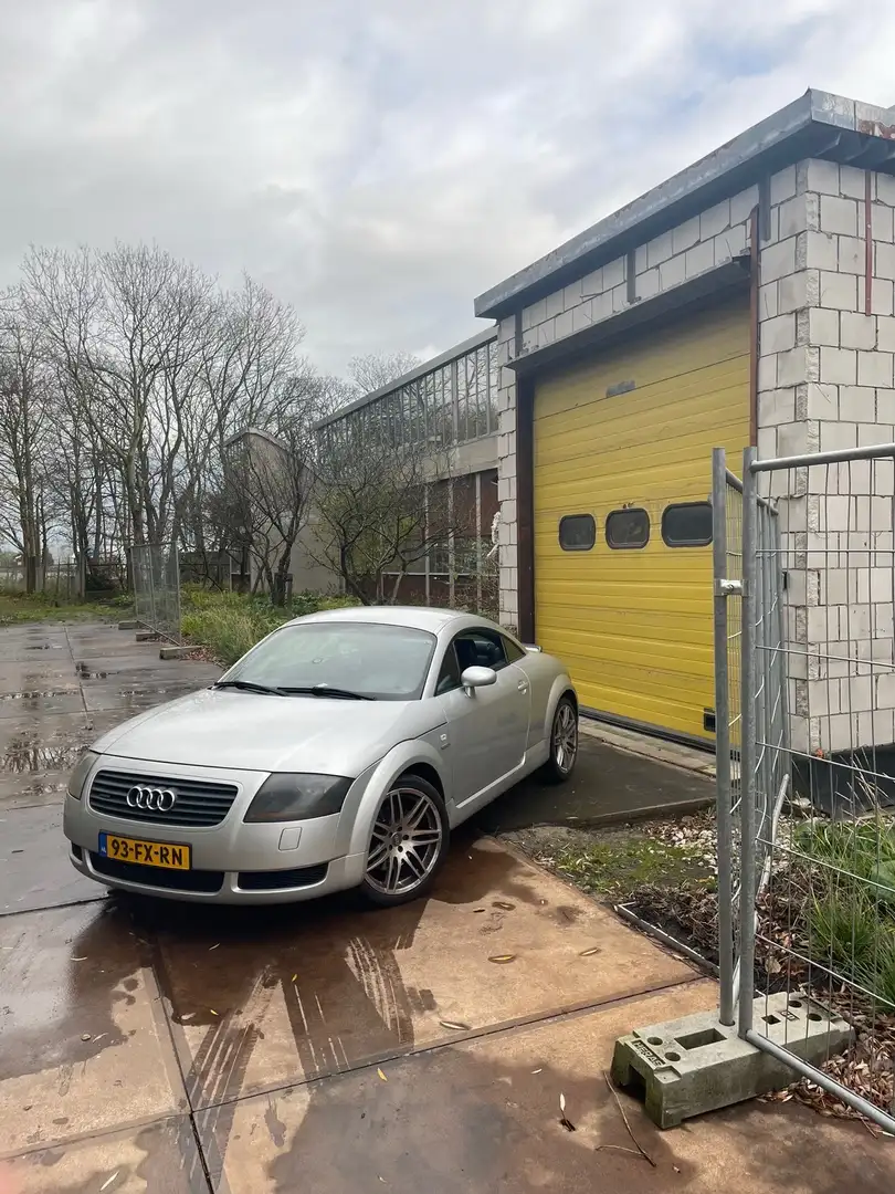 Audi TT 1.8 5V Turbo quattro Grijs - 1