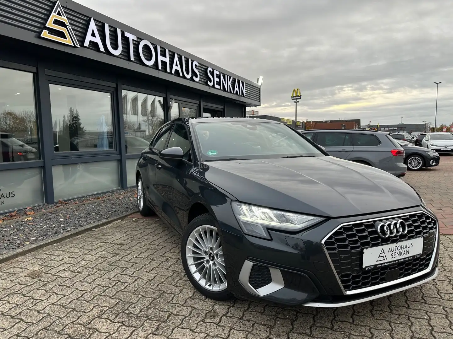 Audi A3 35 TFSI Sportback*VIRTUAL*NAVI*LED* Gris - 1