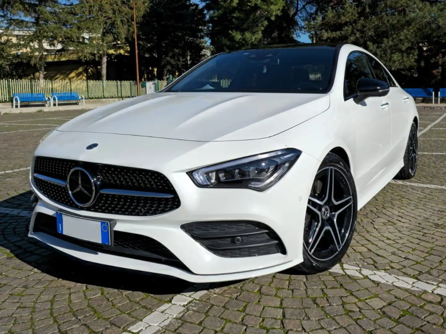 Mercedes-Benz CLA 220 4Matic Premium Bianco - 1