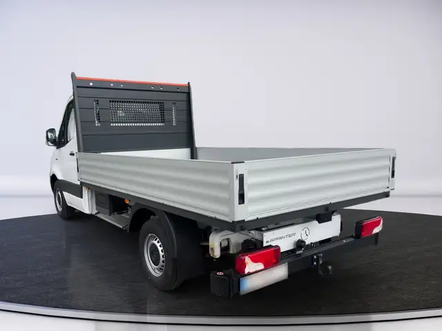 Mercedes-Benz Sprinter ''e'' Pritsche 320 Rückfahrkamera Ansicht 4