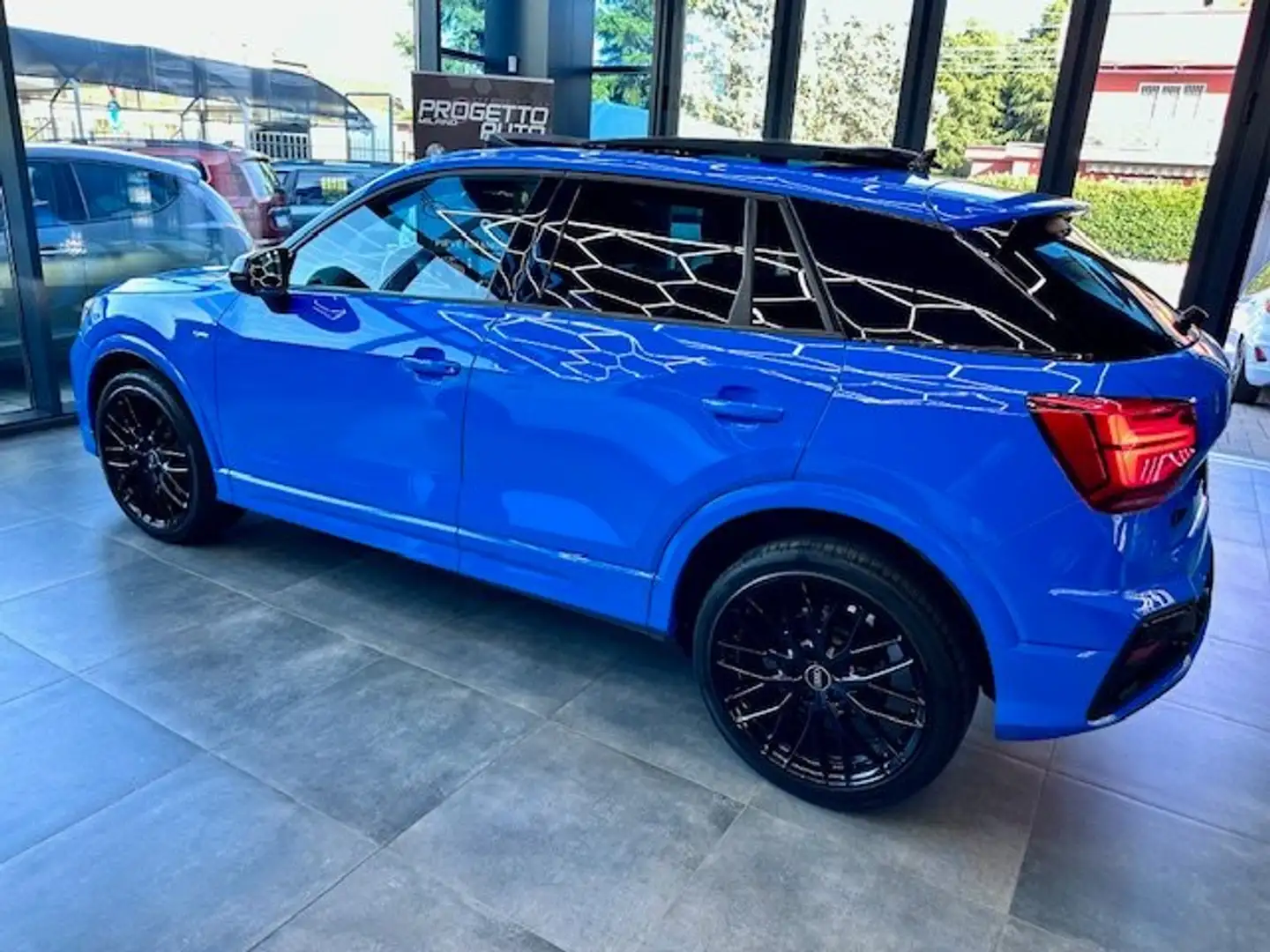 Audi Q2 Q2 I 2021 35 1.5 tfsi Identity Black s-tronic Blu/Azzurro - 2
