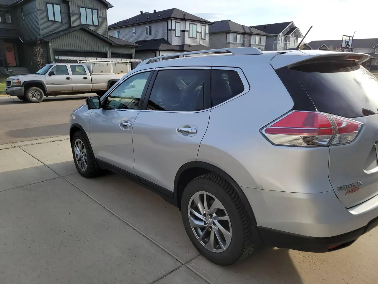 Nissan Rogue снимка Nissan Rogue