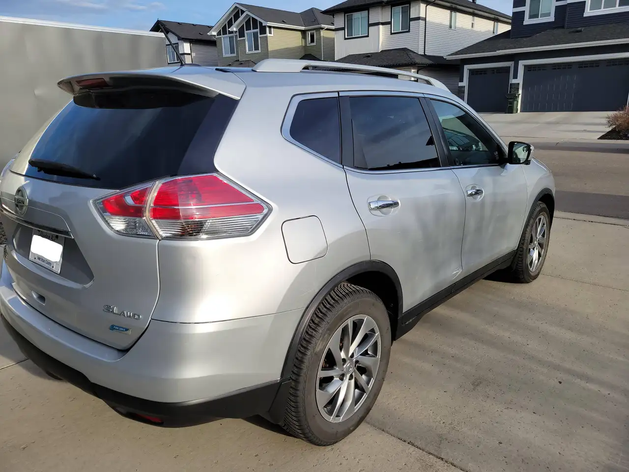 Nissan Rogue снимка Nissan Rogue