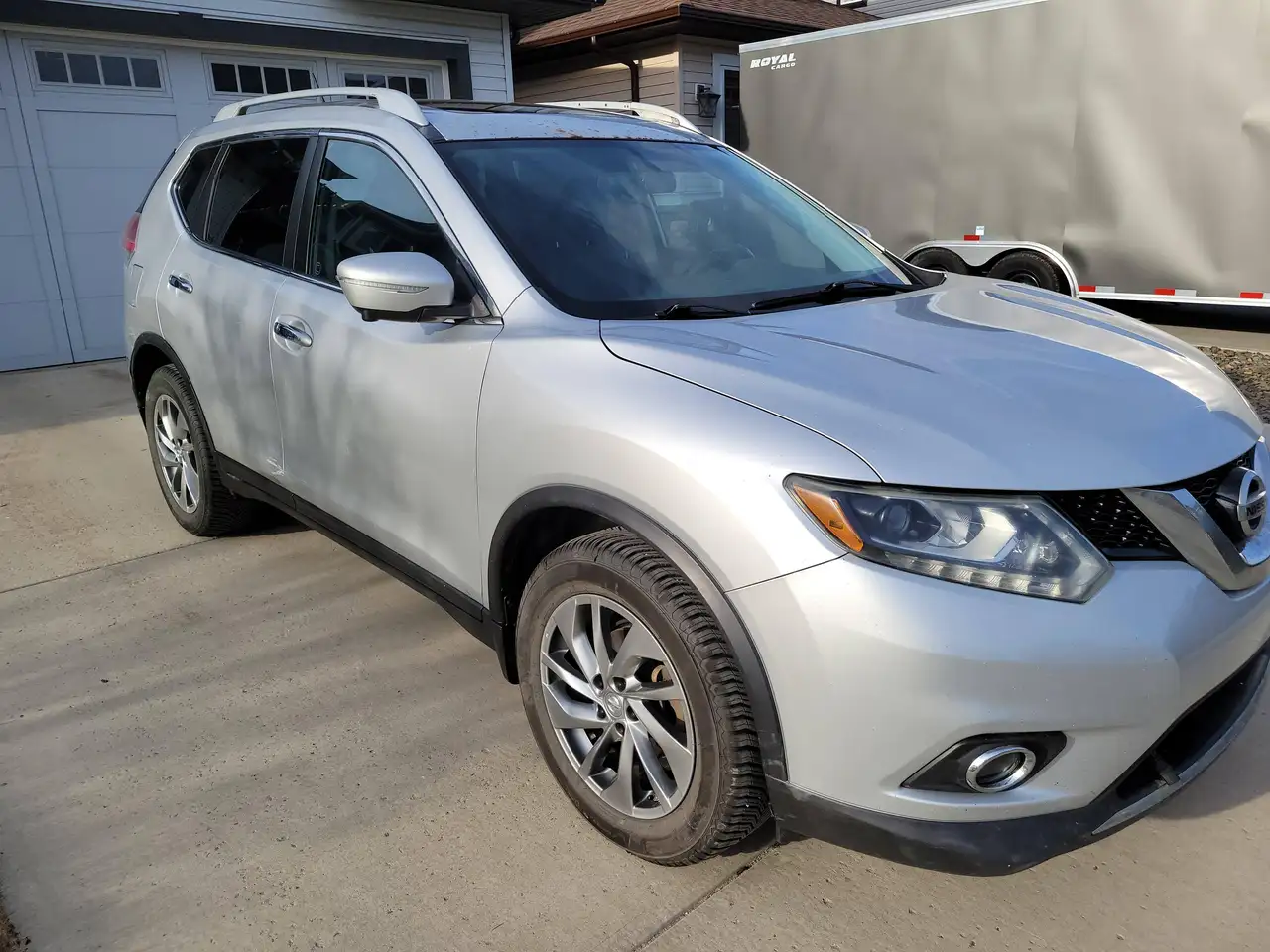 Nissan Rogue снимка Nissan Rogue
