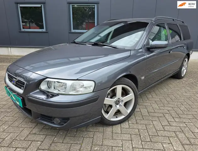 Volvo V70 2.5 R, netto € 12.350, zeldzame handbak, bijtel vr