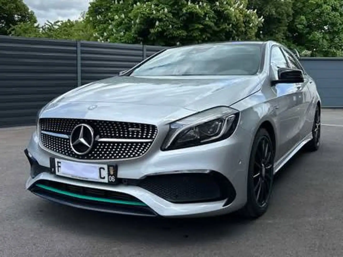 Mercedes-Benz A 250 Classe A 250 7G-DCT Fascination Gris - 1